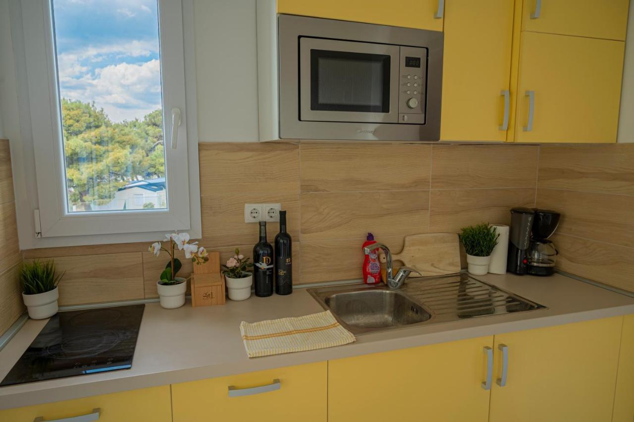 Beach Apartments Marijana Vodice Exterior photo