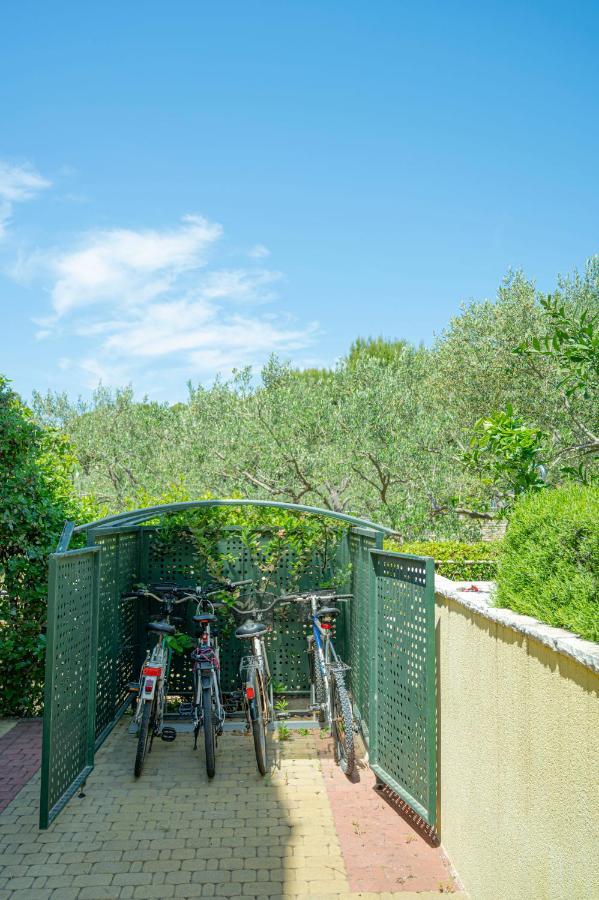 Beach Apartments Marijana Vodice Exterior photo